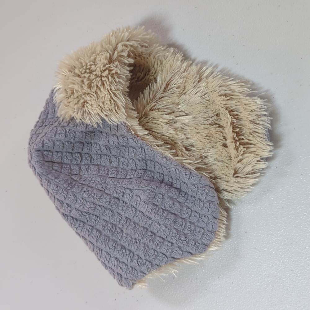 Zutano,  24 month,toddler trapper hat.